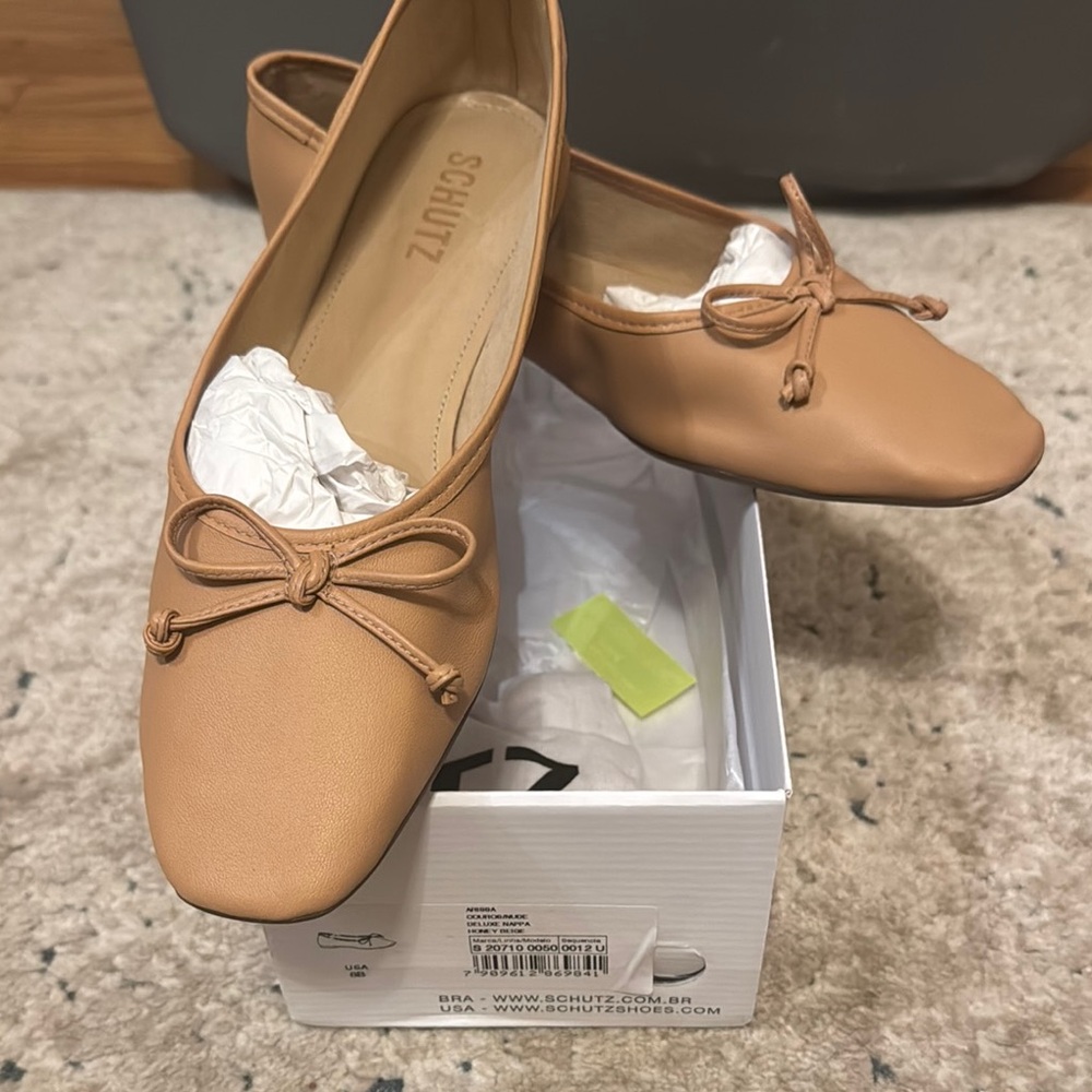SCHUTZ Tan Leather Loafers with Bow